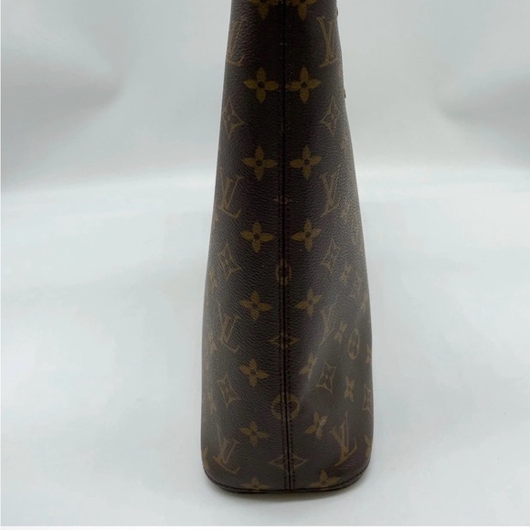 Louis Vuitton Monogram Luco Tote - Picture 4 of 10